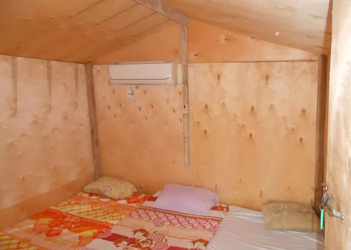 Bed and breakfast Africa Beach Camp *